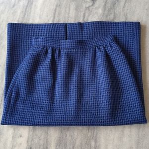 NWOT. Woman's 100% Wool full lined midi skirt.